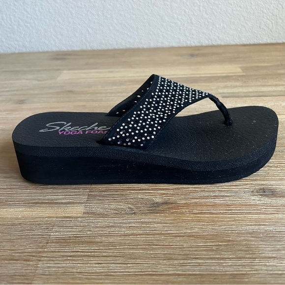 Skechers Women’s Yoga Foam Sparkle Thong Sandals Size 8 Comfort Flip Flops - Picture 6 of 11